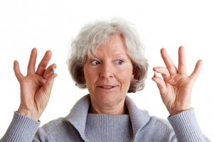 Из-за чего развивается остеопороз и каковы его симптомы?